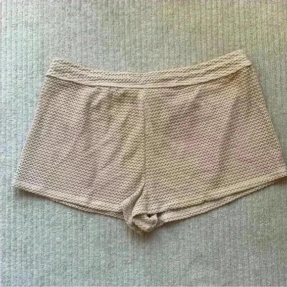 La Vie En Rose Crochet Swim Short, size XL, nude/beige, mid to high-rise. - Picture 4 of 12